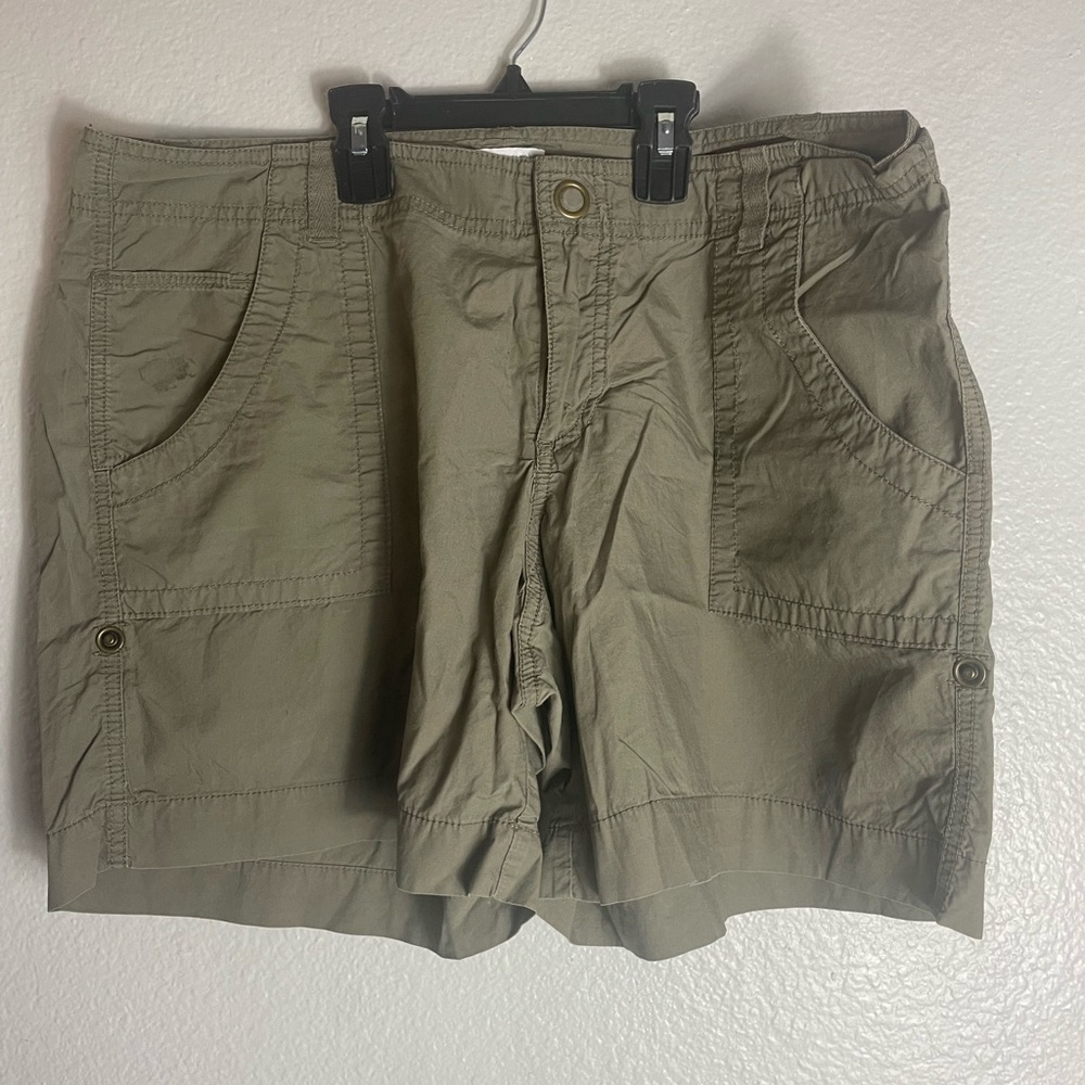 GAP Women's Khaki Cargo Shorts